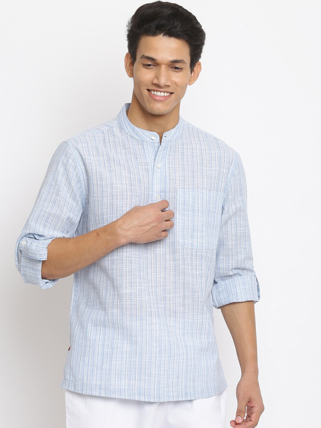 

Fabindia Men Blue Striped Thread Work Kurta