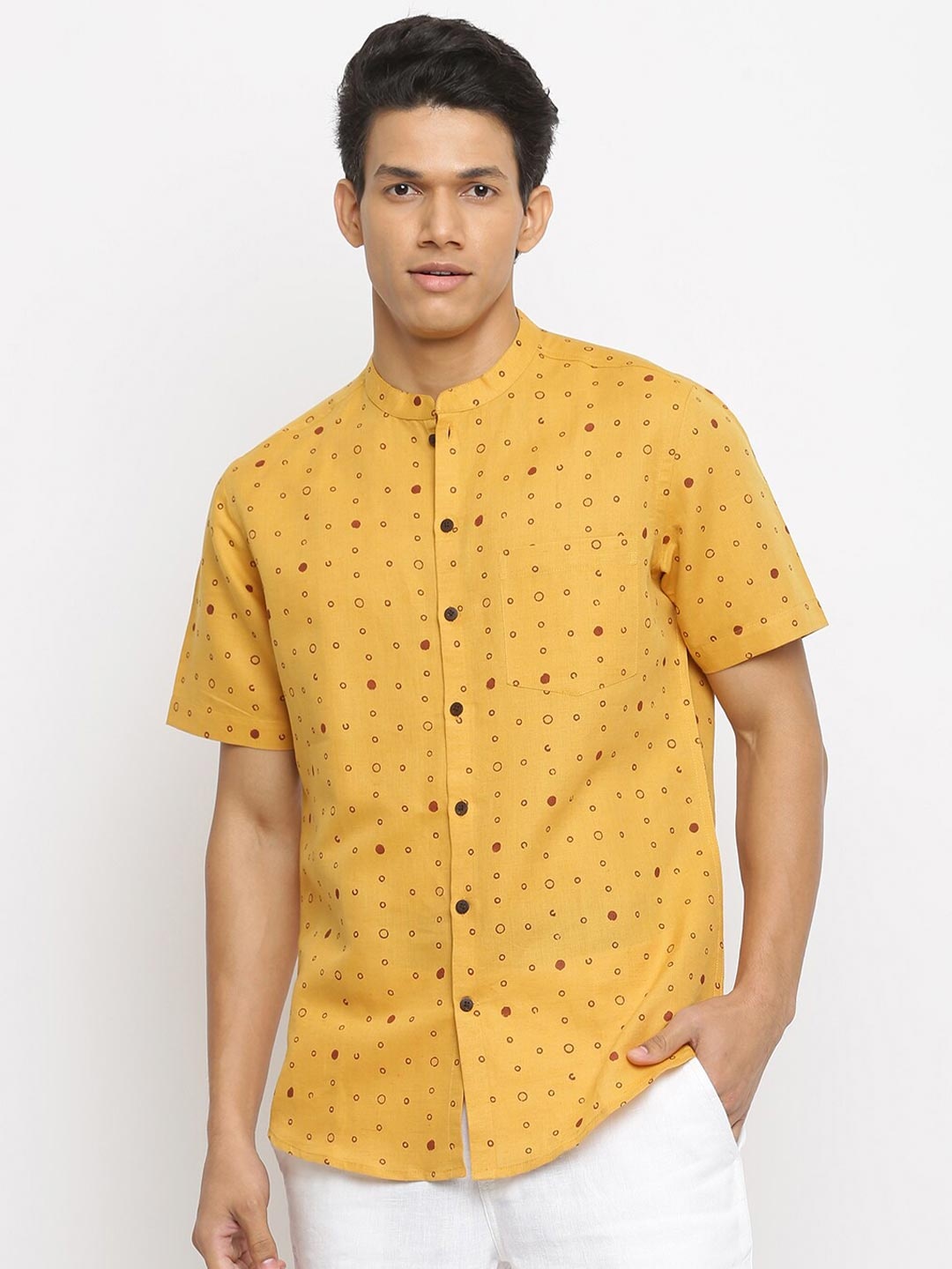 

Fabindia Men Yellow Slim Fit Printed Casual Shirt