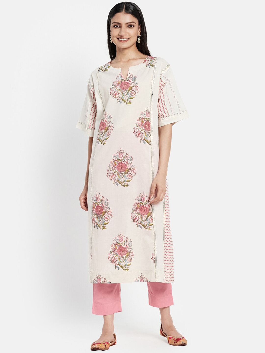 

Fabindia Women Beige Chevron Printed Keyhole Neck Kurta