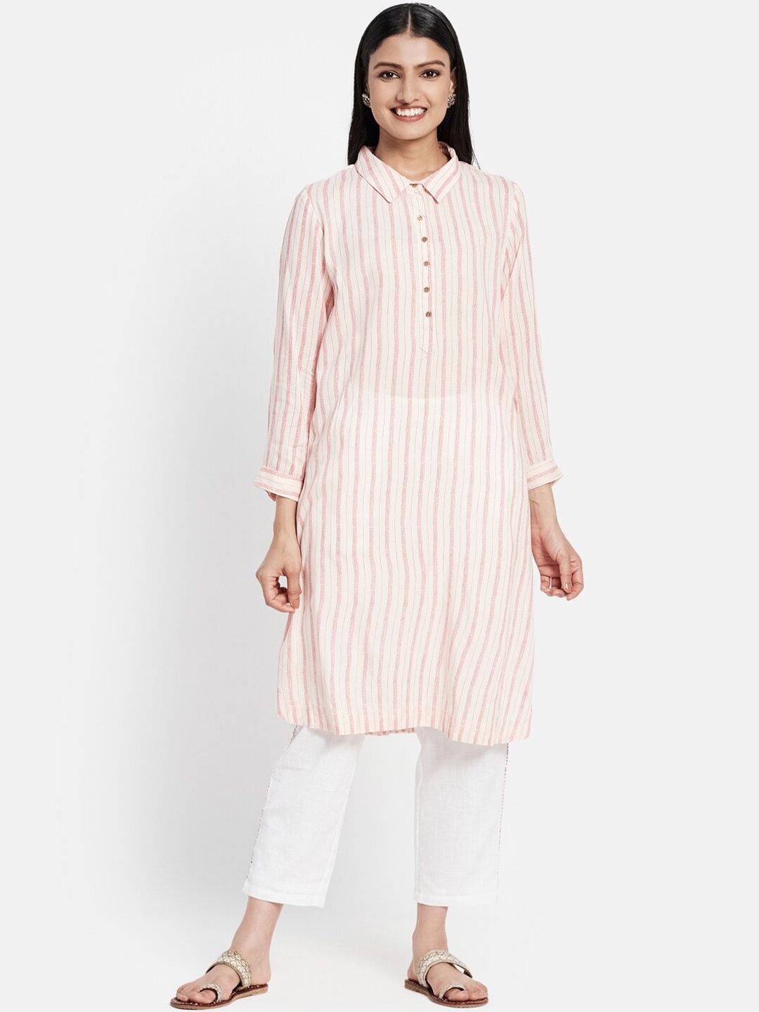 

Fabindia Women Off White & Pink Geometric Striped Kurta
