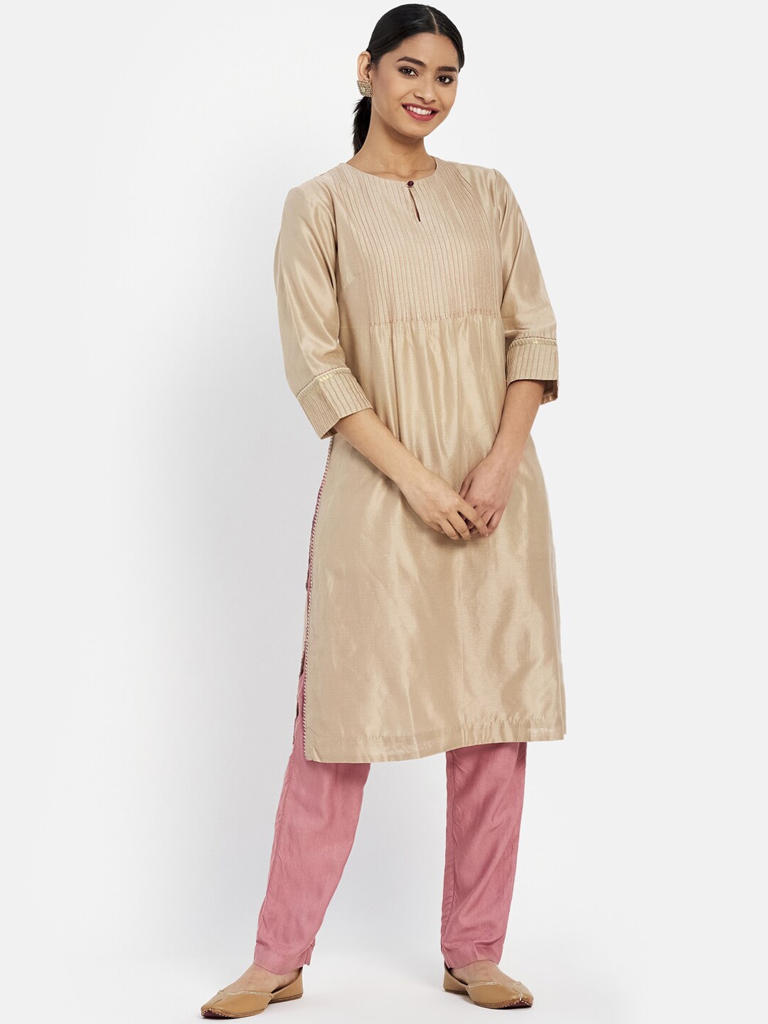 

Fabindia Women Beige Gotta Patti Cotton Silk Kurta