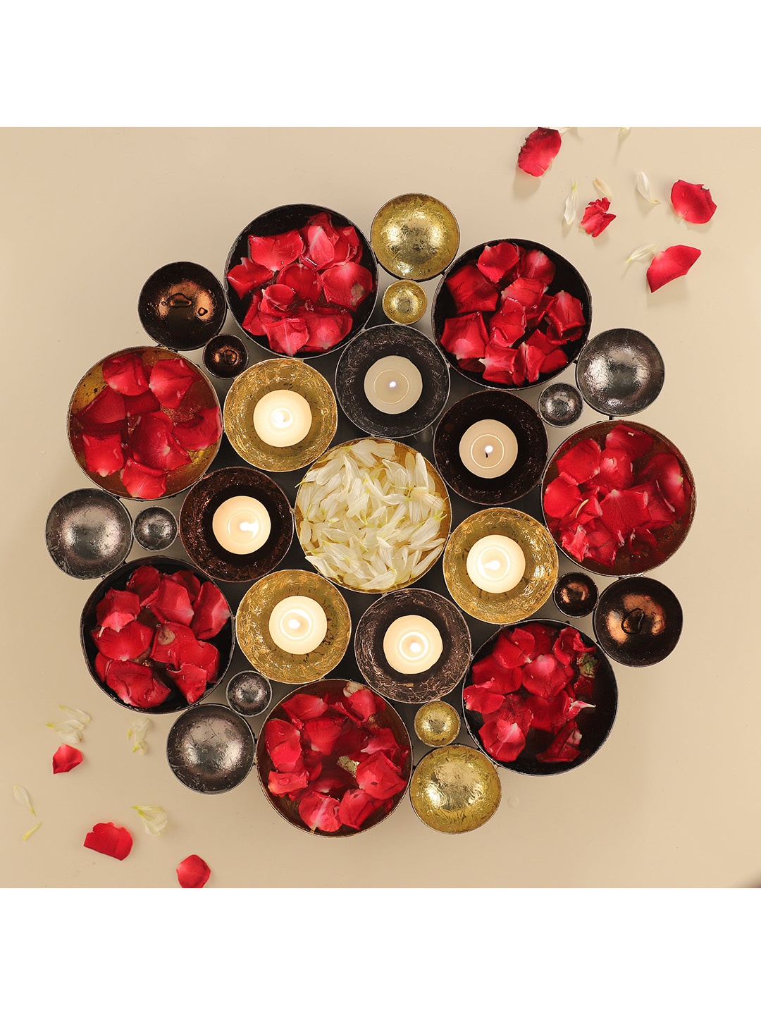 

HomeTown Brown & Silver-Toned Tealight Candle Holder