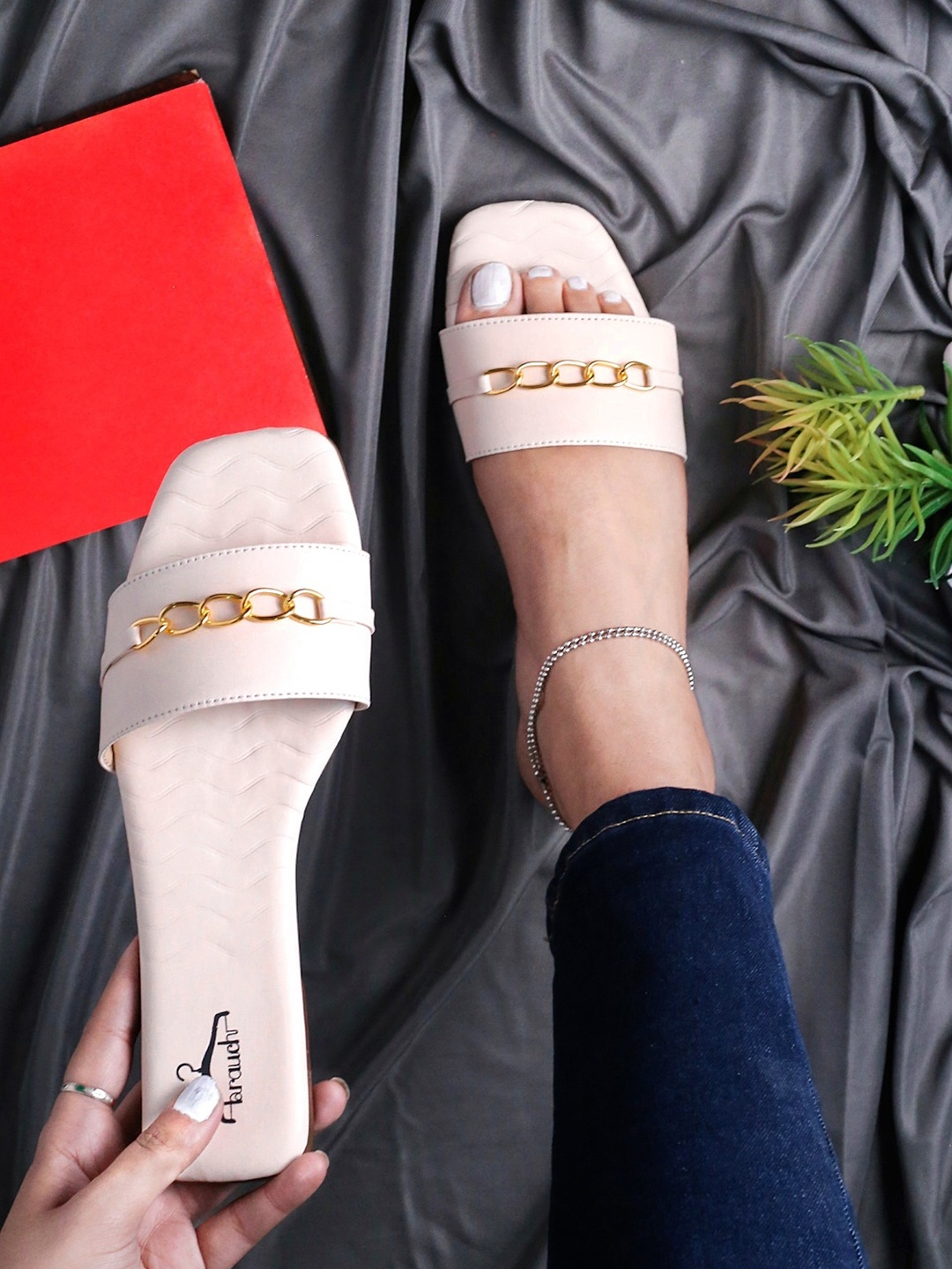 

Brauch Women Off White Textured Open Toe Flats