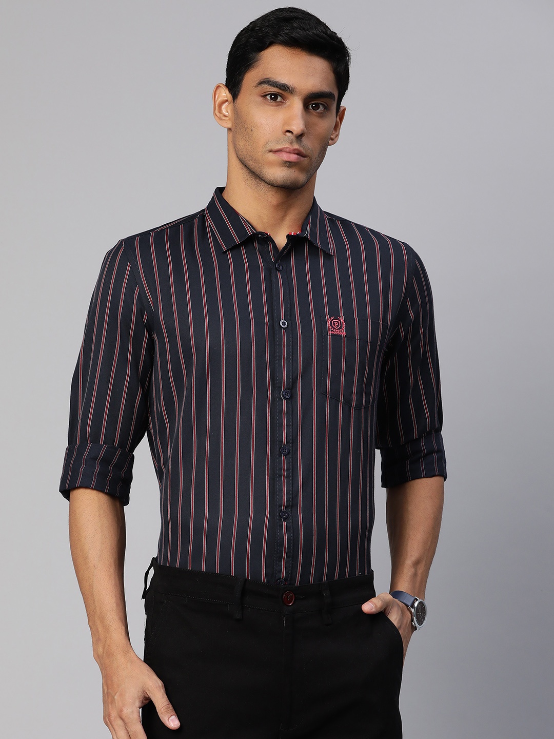 

Provogue Men Navy Blue & Red Slim Fit Striped Shirt