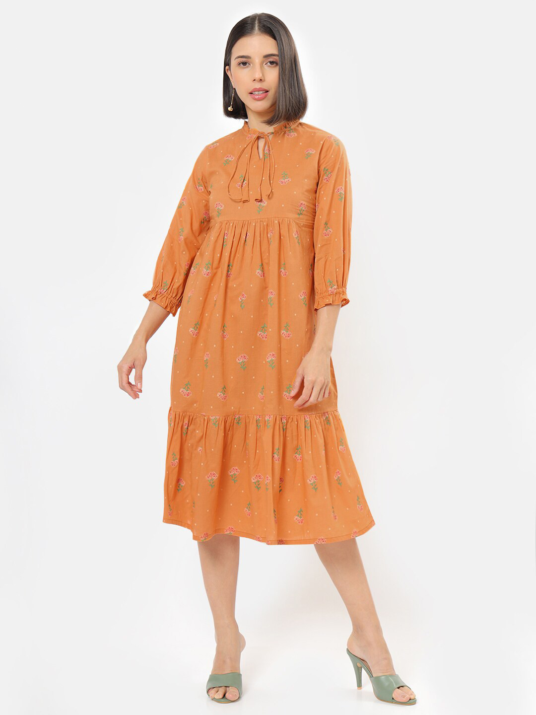 

Saaki Women Green Floral Tie-Up Neck Midi Dress