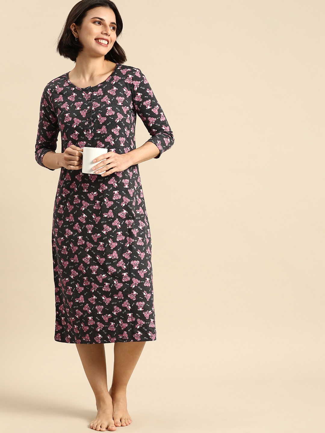 

Dreamz by Pantaloons Women Grey Printed Nightdress