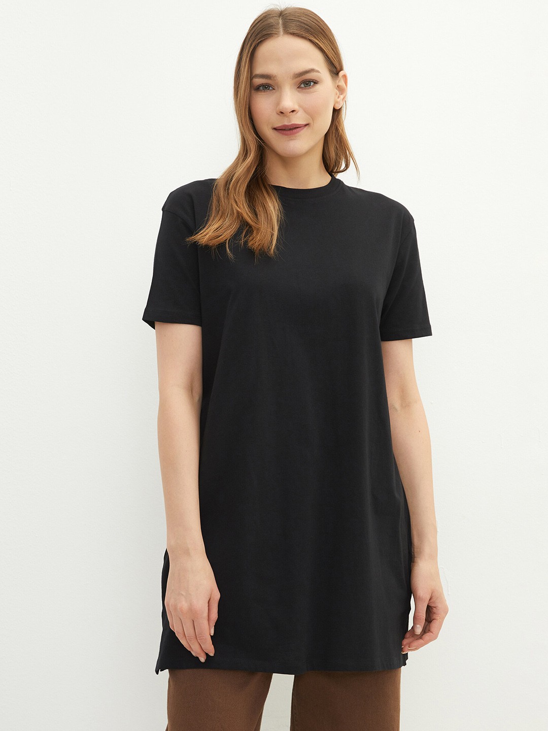 

LC Waikiki Women Black Drop-Shoulder Sleeves Pure Cotton T-shirt