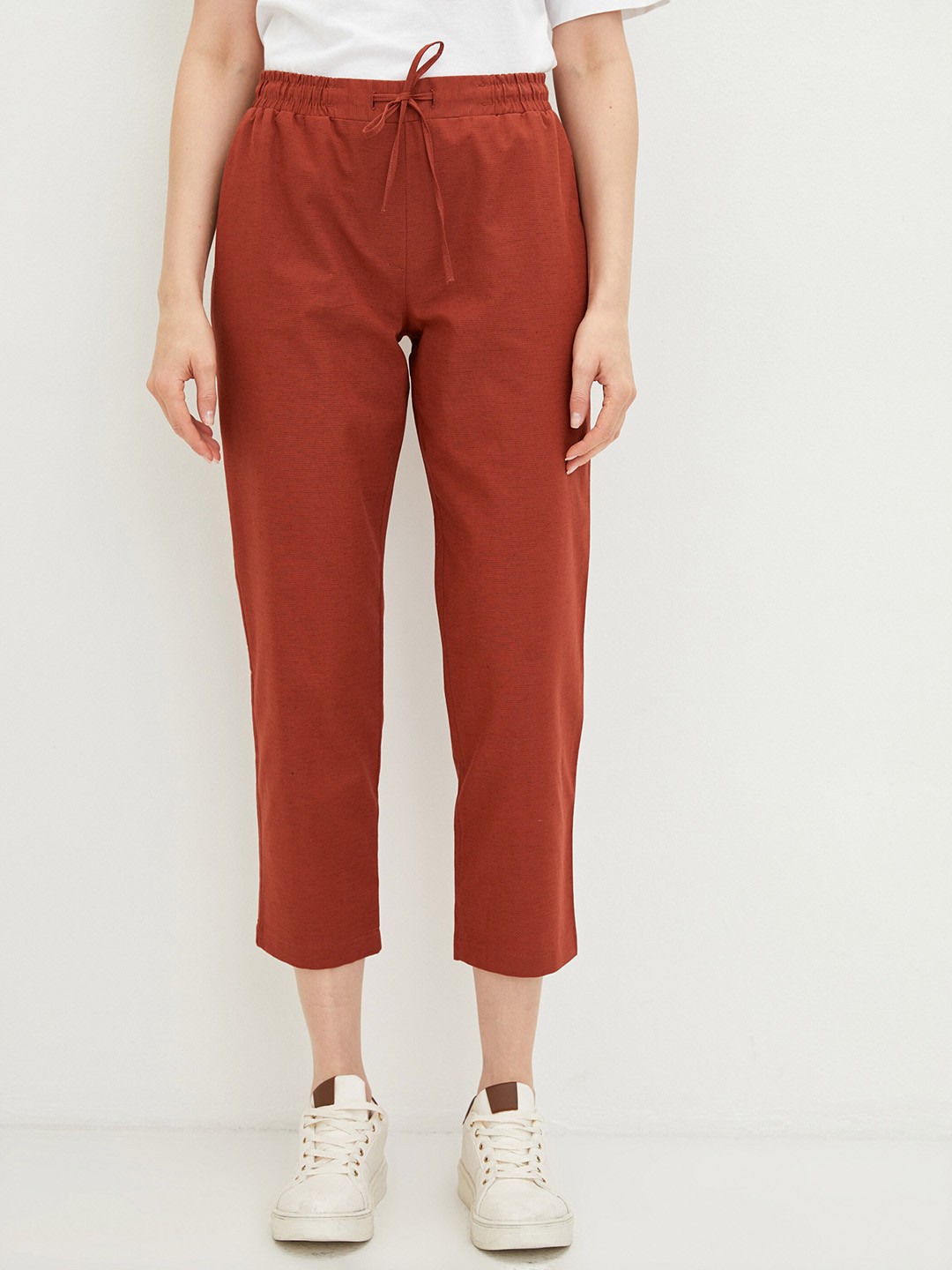 

LC Waikiki Women Rust Orange High-Rise Solid Straight Fit 3/4th Trousers