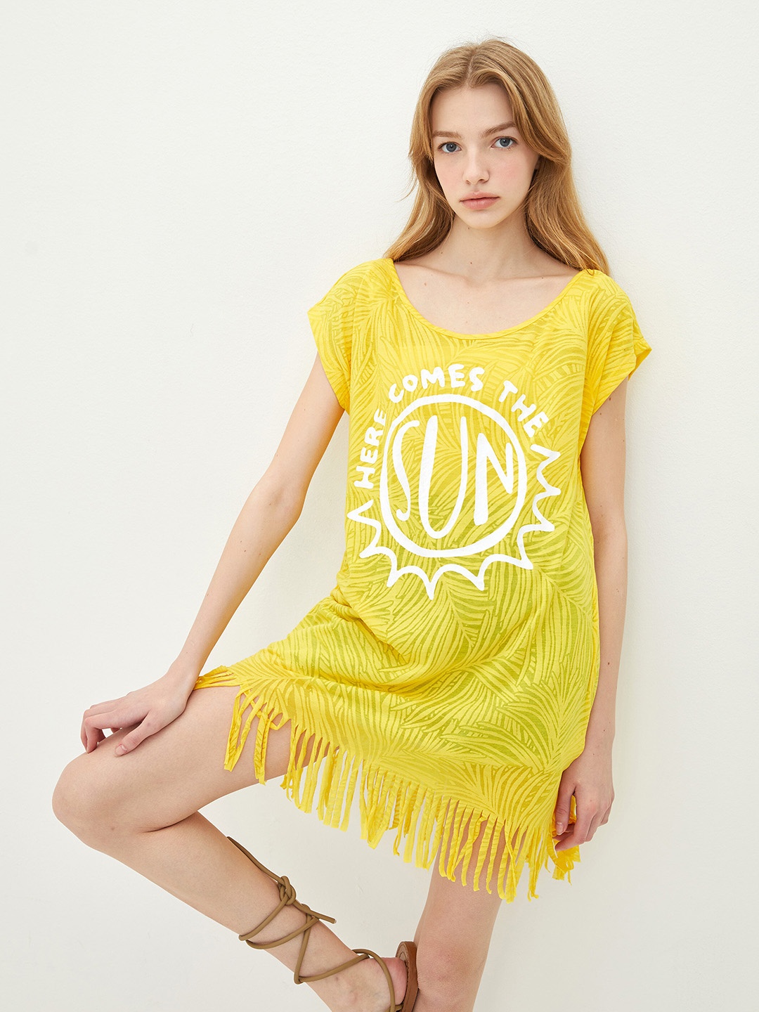 

LC Waikiki Yellow Typography Printed Fringe Hem Detail T-shirt Dress