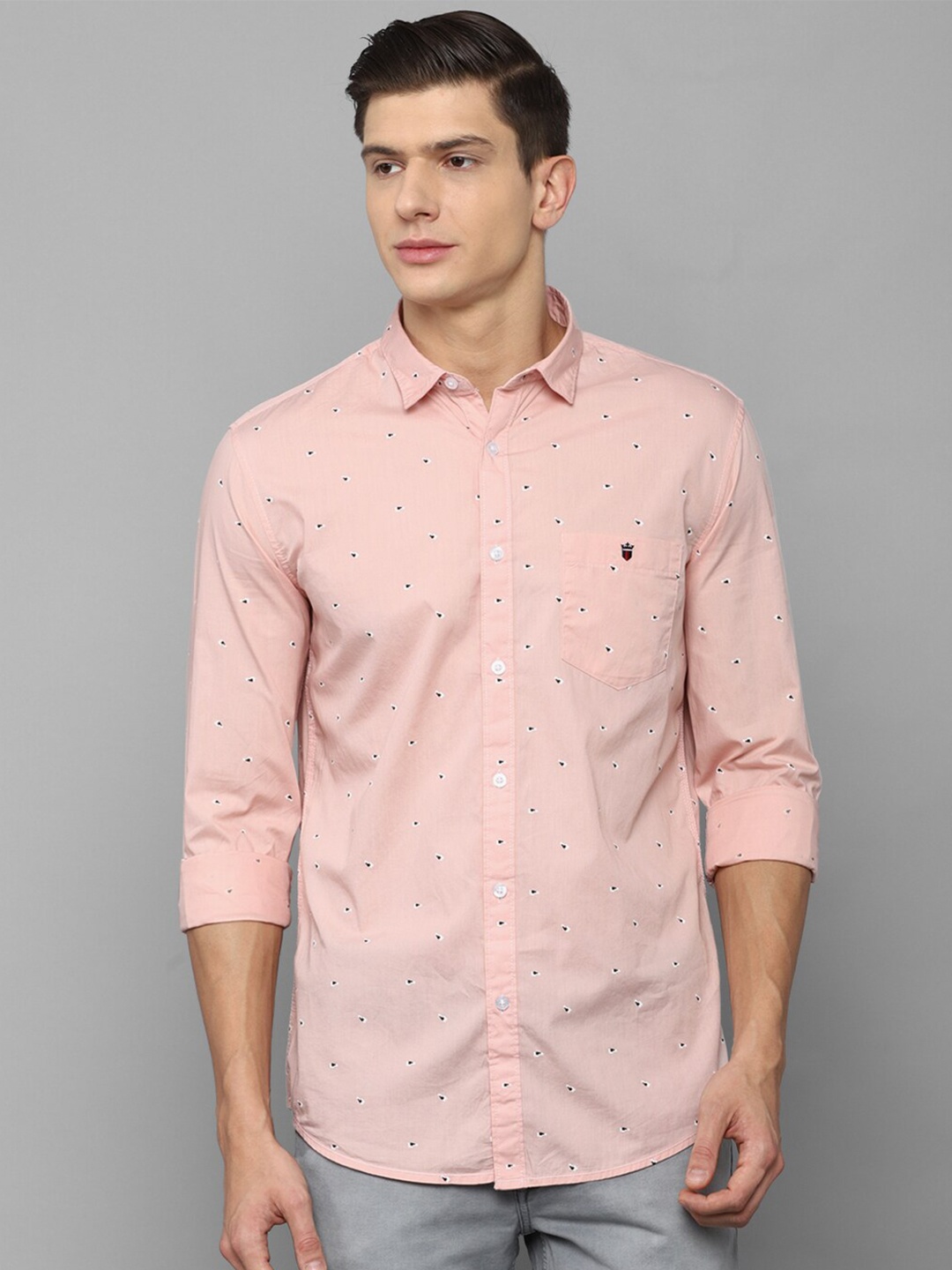 

Louis Philippe Jeans Men Pink Slim Fit Printed Casual Shirt