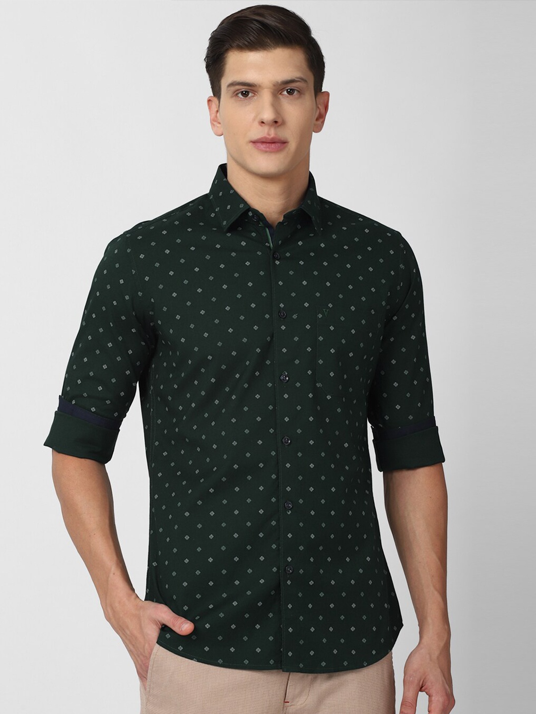 

Van Heusen Sport Men Green Slim Fit Printed Casual Shirt