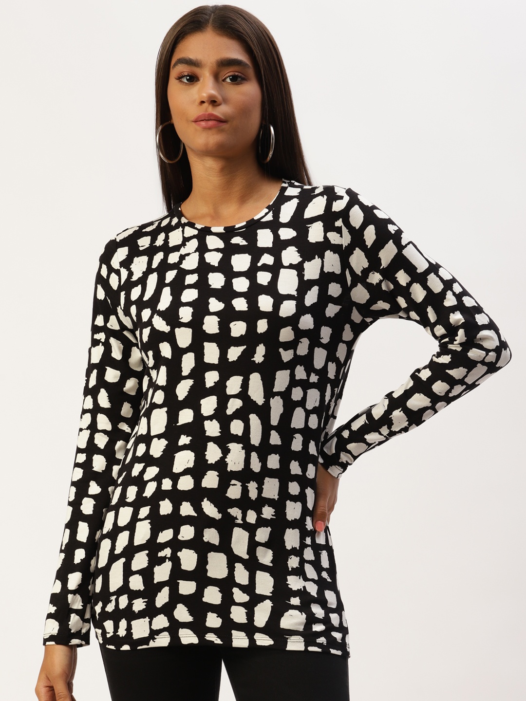 

LC Waikiki Women Black & White Printed T-shirt