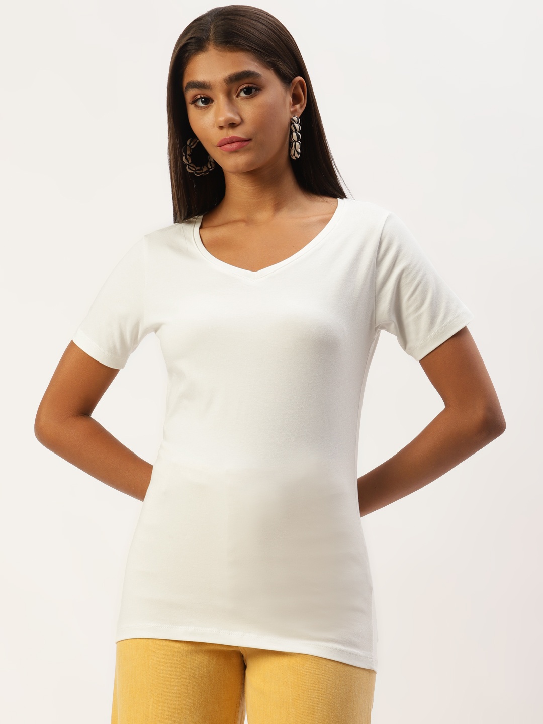 

LC Waikiki Women Off White Solid V-Neck T-shirt