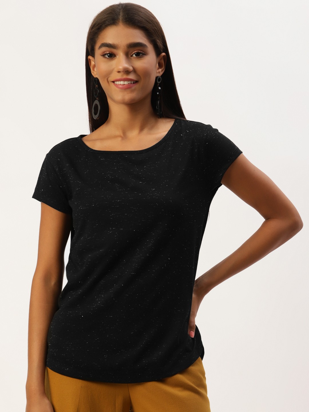 

LC Waikiki Women Black Shimmer Detail T-shirt