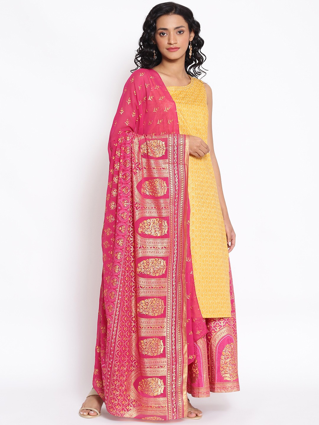 

AURELIA Women Golden Glow Kurta with Skirt & With Dupatta, Gold