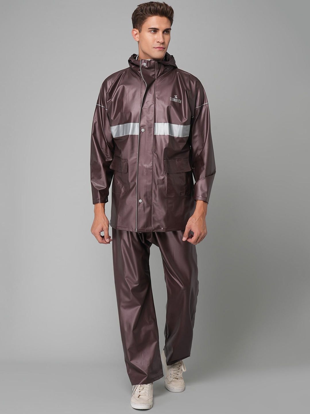 

THE CLOWNFISH Men Brown Solid Waterproof Rain Suit