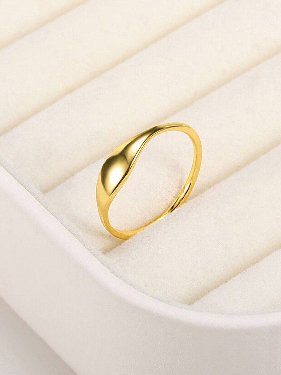 

Yellow Chimes Gold-Plated Finger Ring