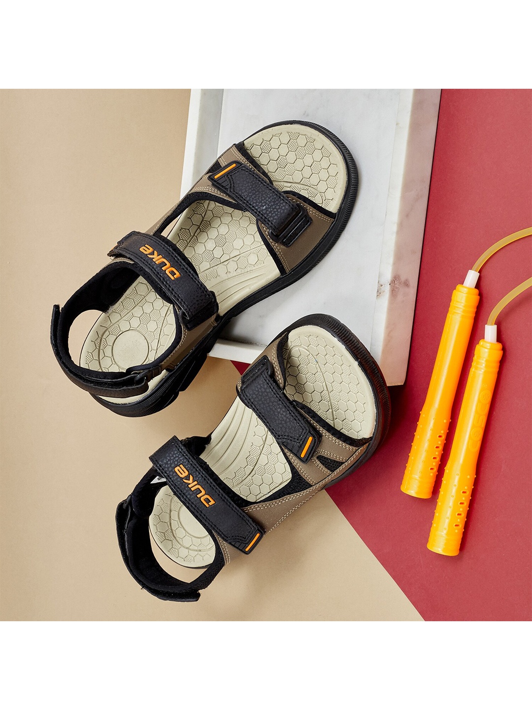 

Duke Men Brown Comfort Sandals