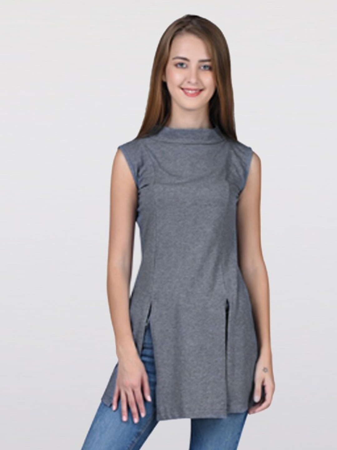 

The Label Bar Women Grey Solid Top