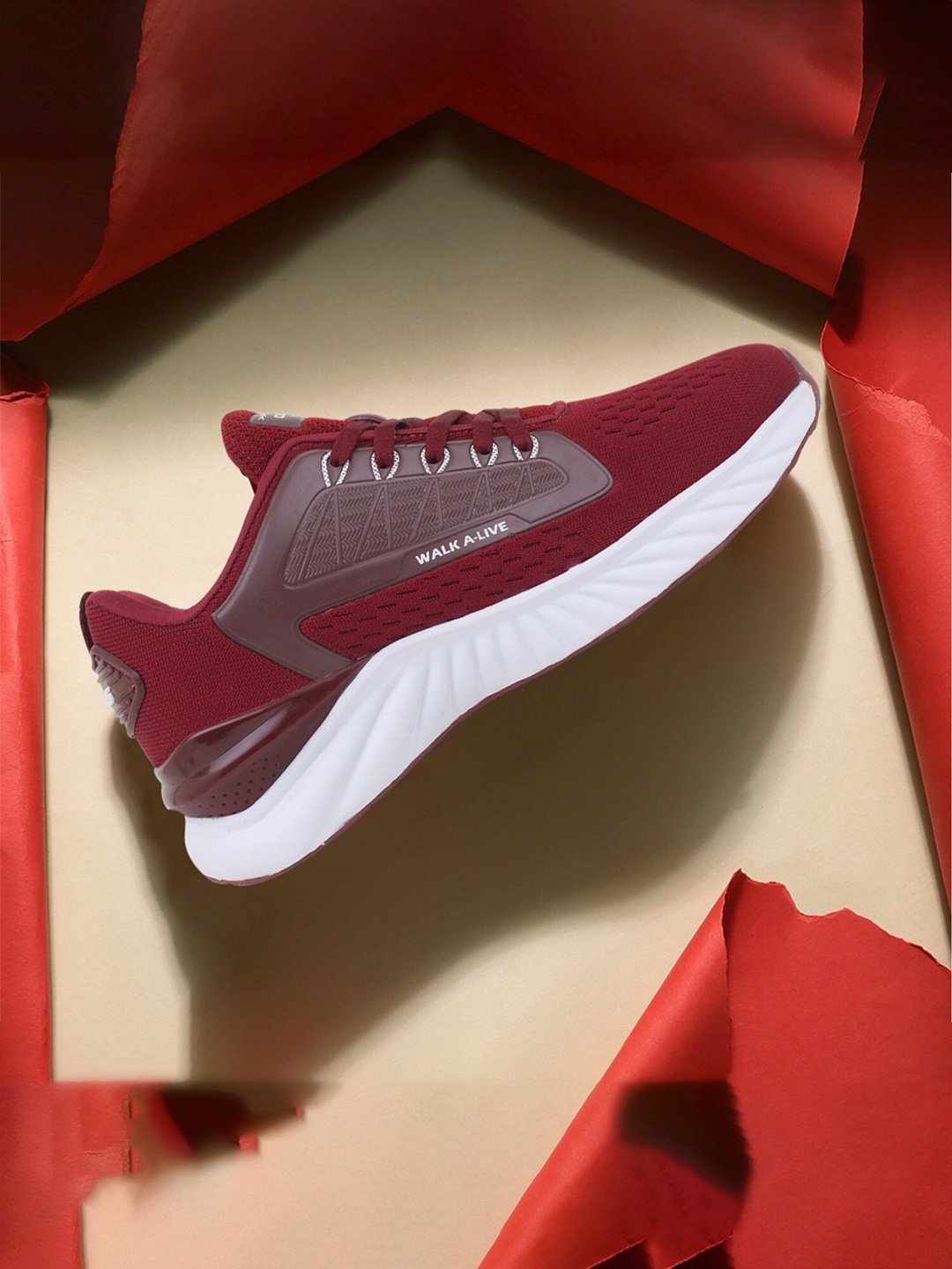 

Columbus Men Maroon Mesh Running Shoes