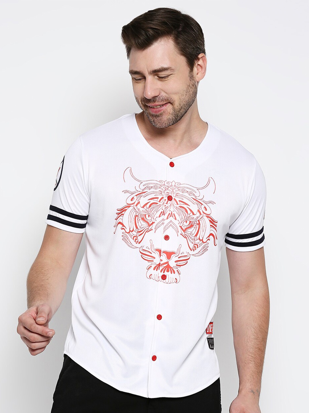

GullyActive Men White Printed Dri-FIT T-shirt