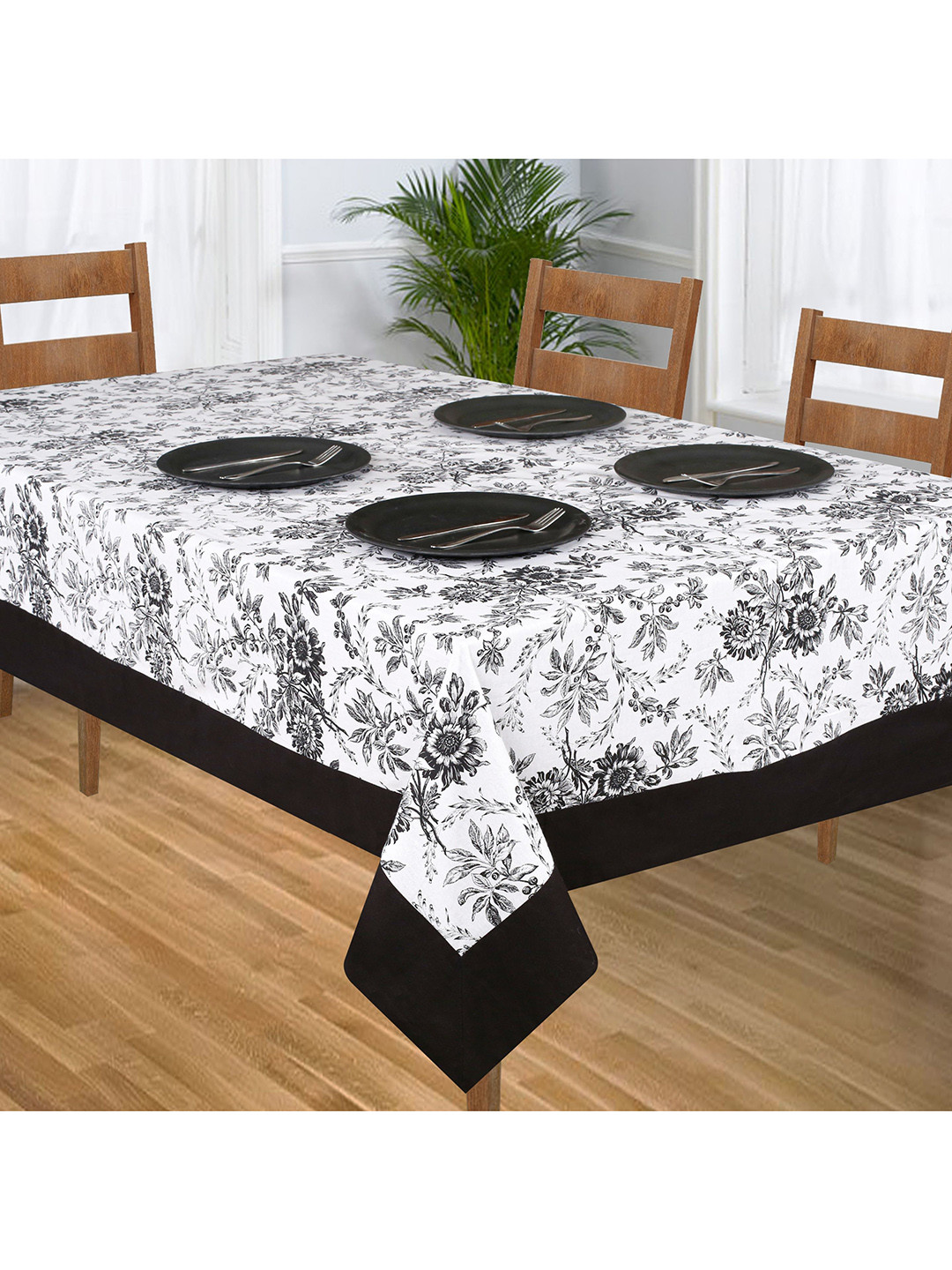 

SHADES of LIFE White & Black Floral Printed With Border Table Covers