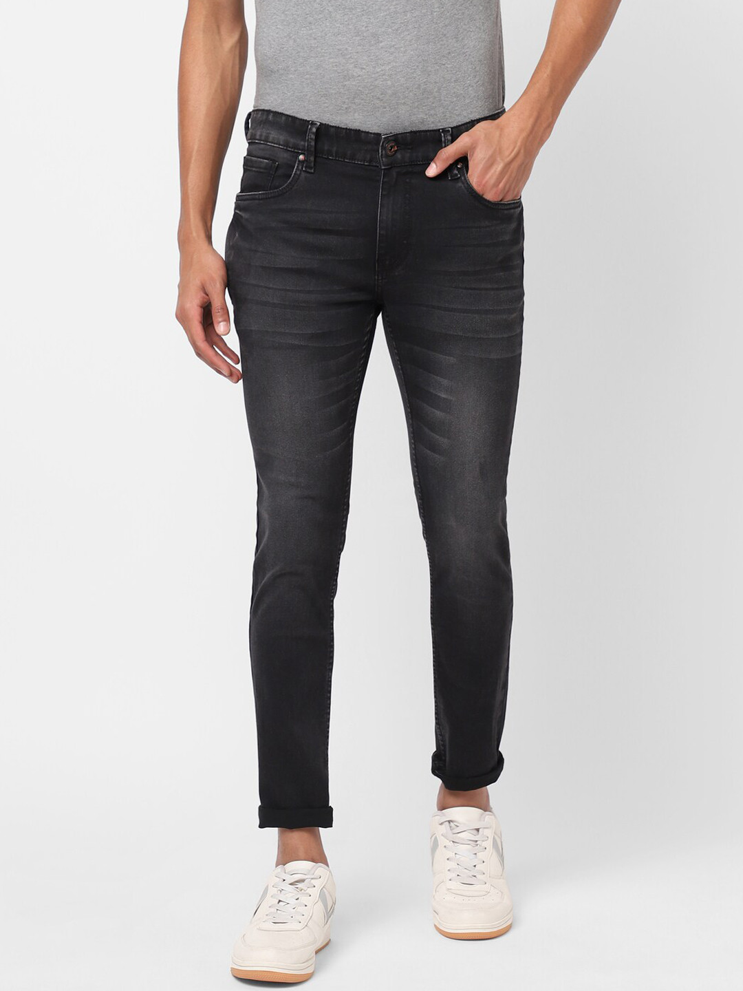 

Street Armor by Pantaloons Men Black Skinny Fit Light Fade Jeans