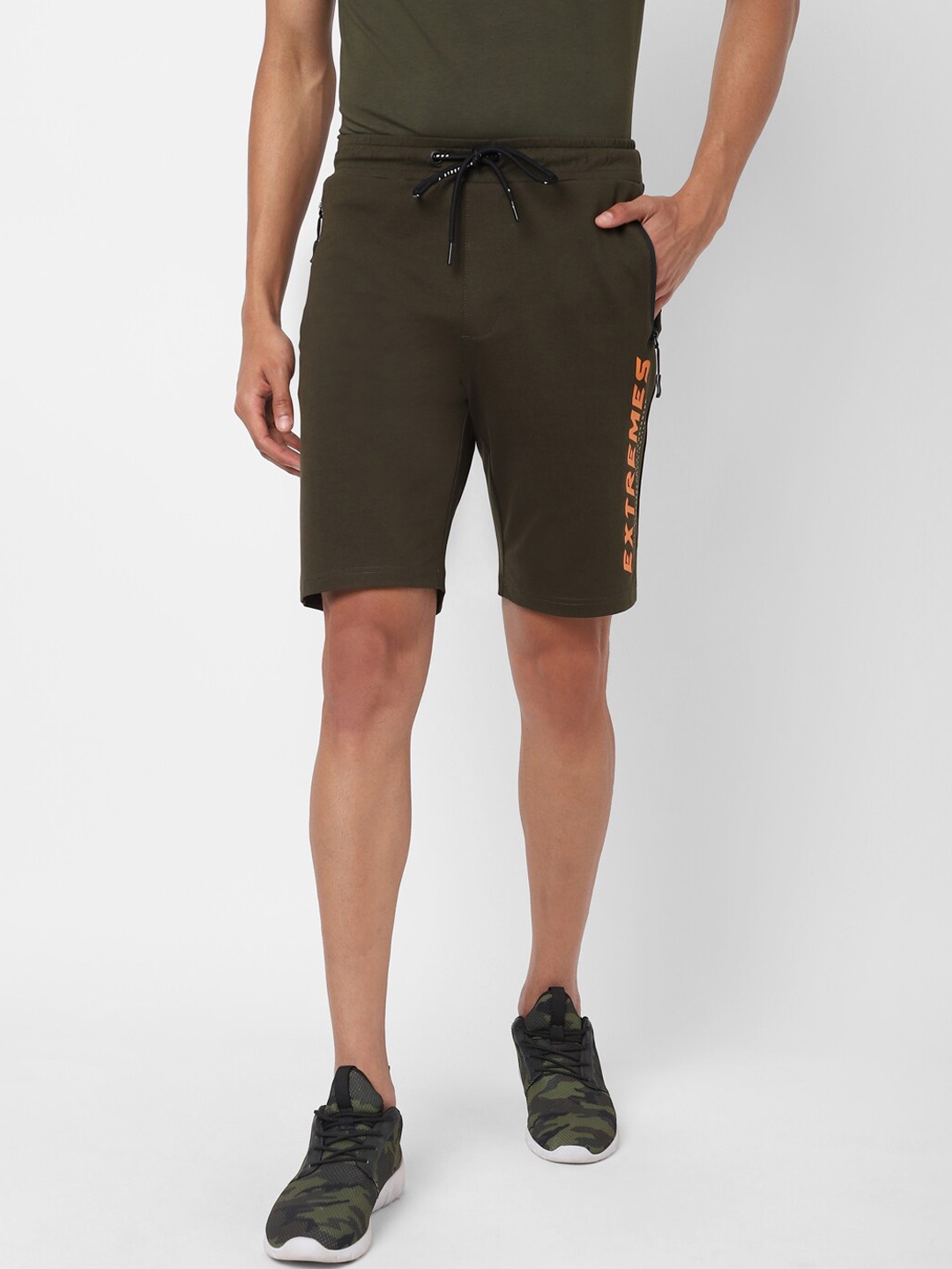 

Street Armor by Pantaloons Men Olive Green Shorts