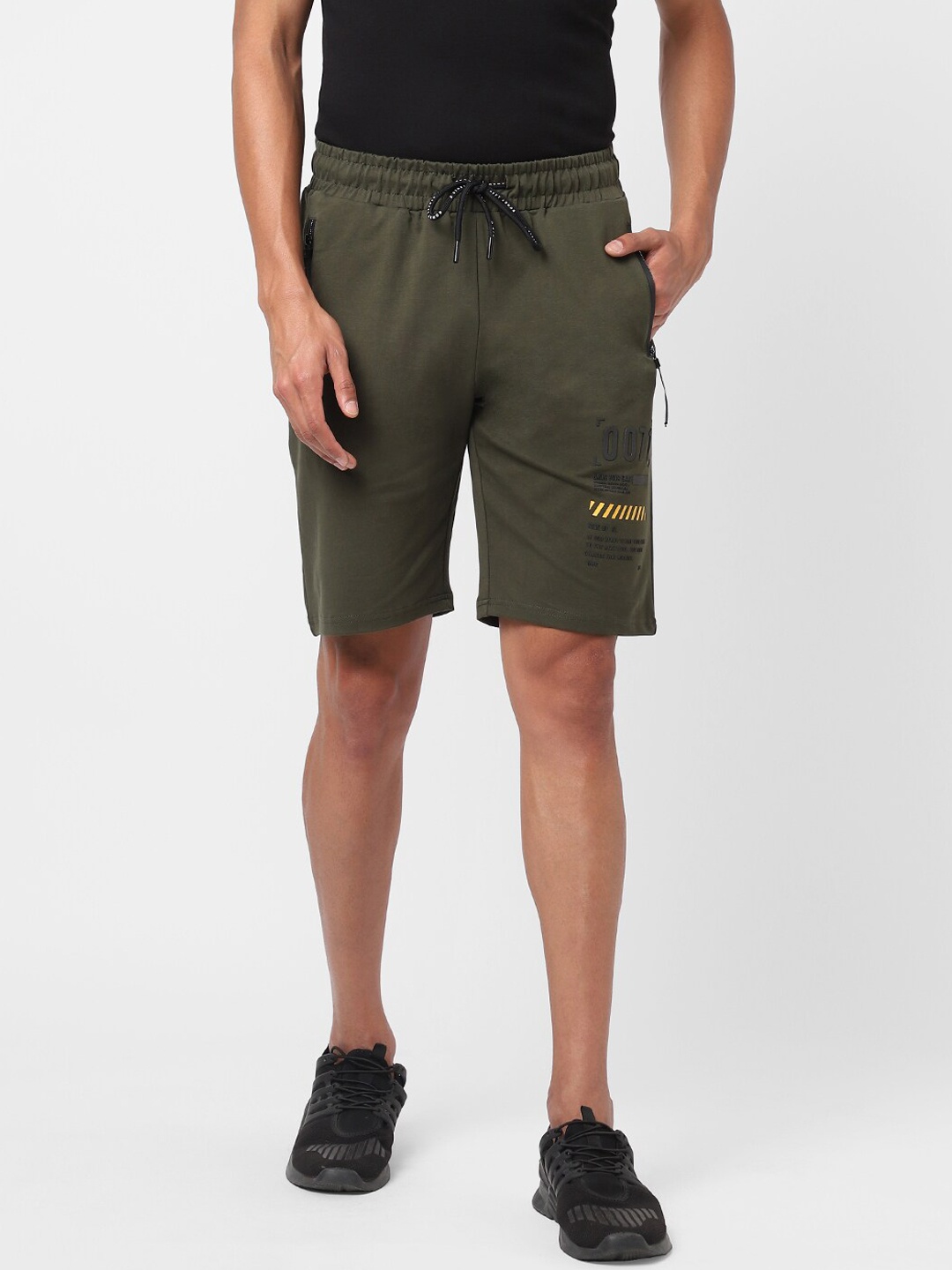 

Street Armor by Pantaloons Men Olive Green Typography Sports Shorts