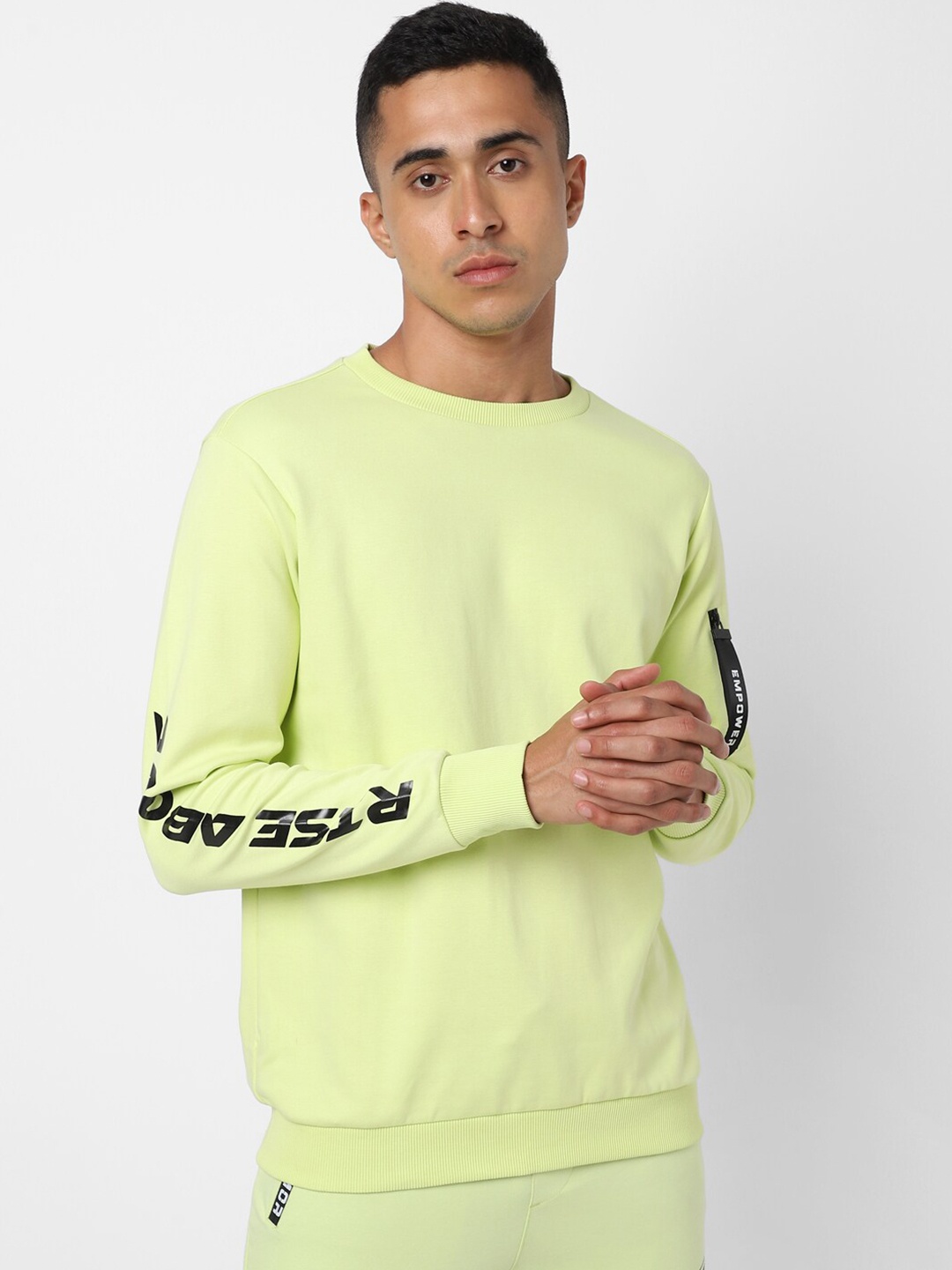 

Street Armor by Pantaloons Men Green Sweatshirt