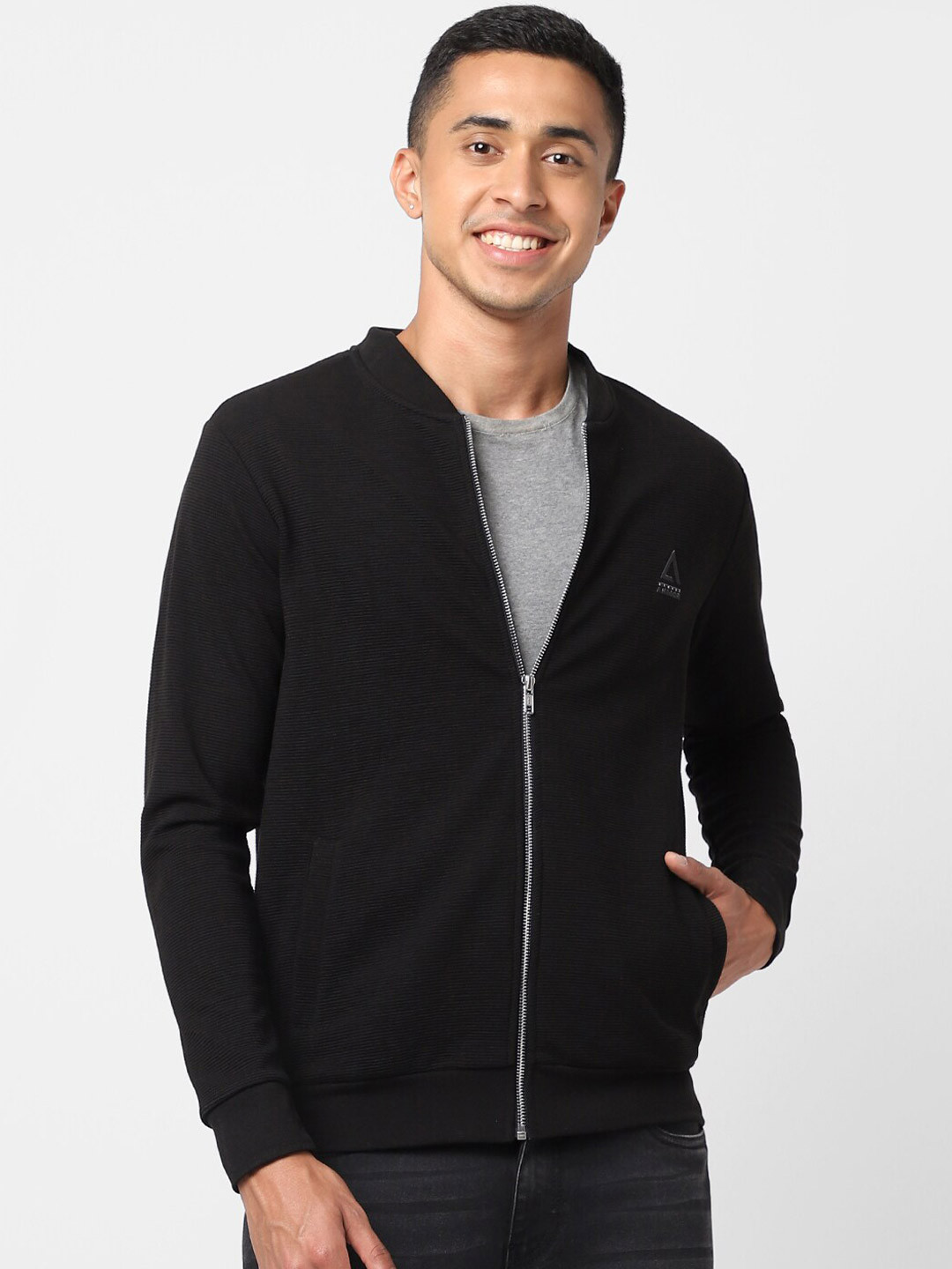 

Street Armor by Pantaloons Men Black Solid Sweatshirt