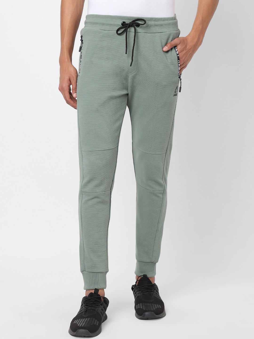 

Street Armor by Pantaloons Men Green Jogger Track Pant