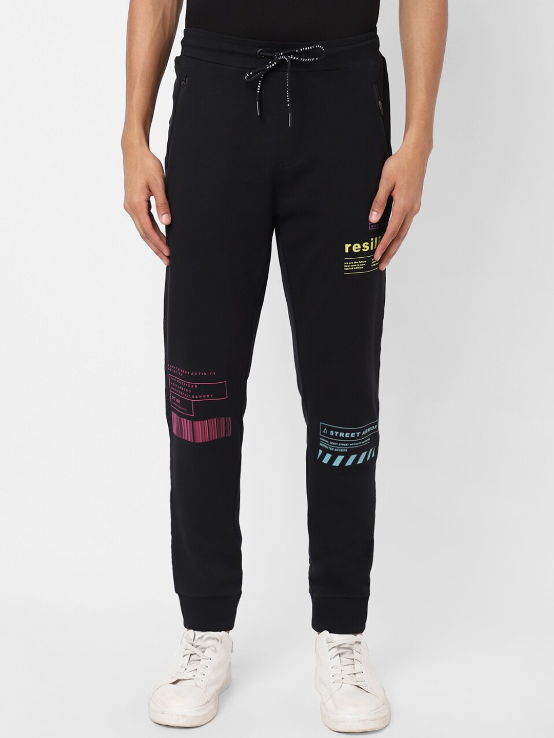 

Street Armor by Pantaloons Men Black Printed Jogger Track Pant