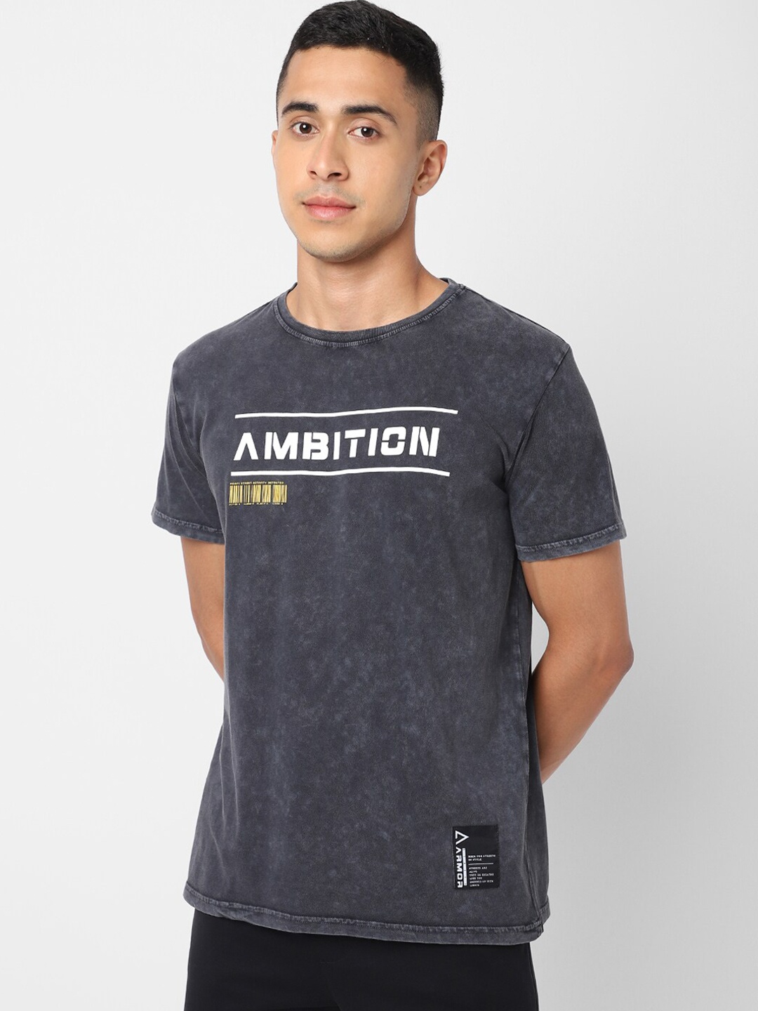 

Street Armor by Pantaloons Men Grey Typography Printed T-shirt