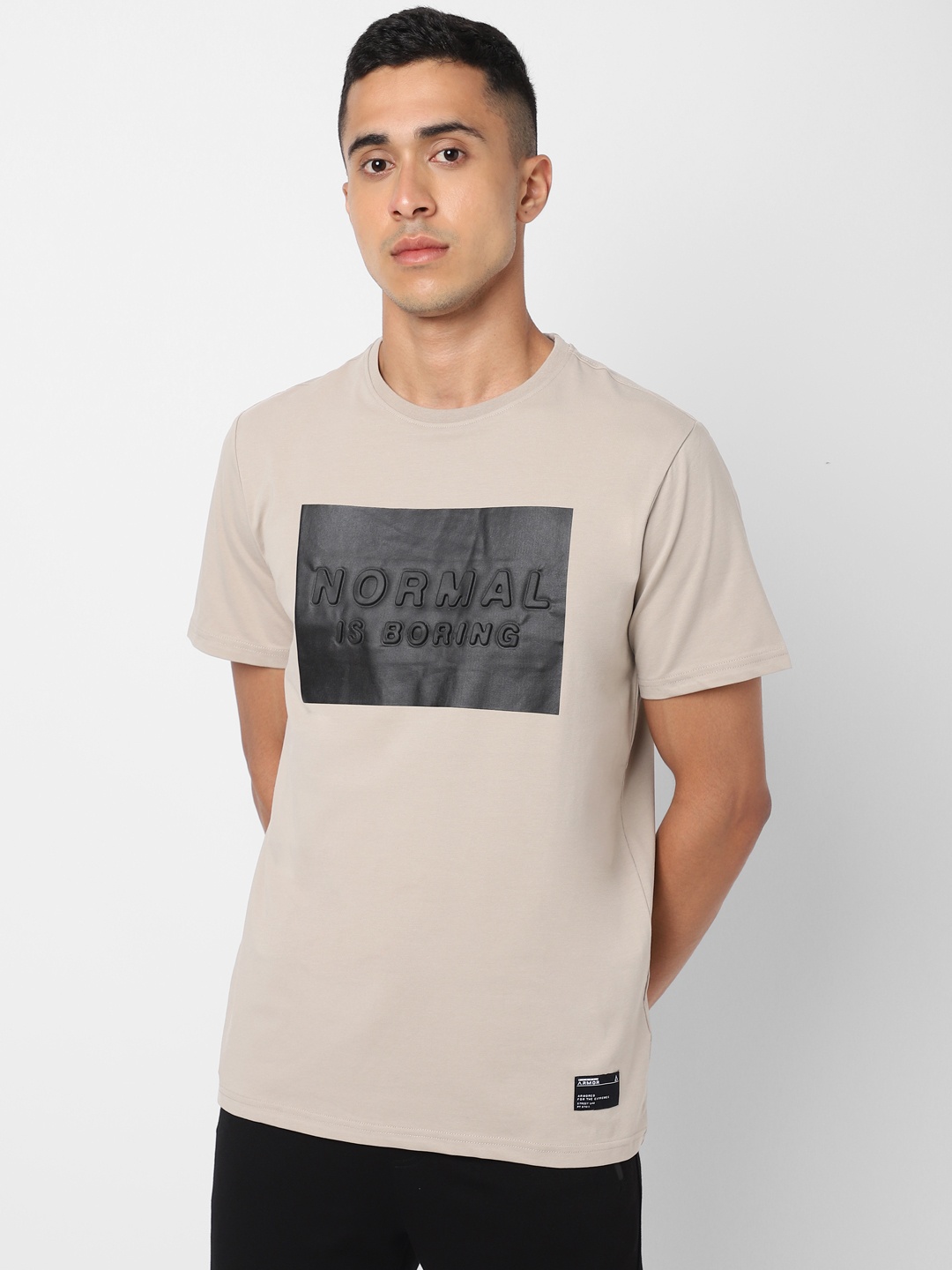

Street Armor by Pantaloons Men Beige Typography Printed T-shirt