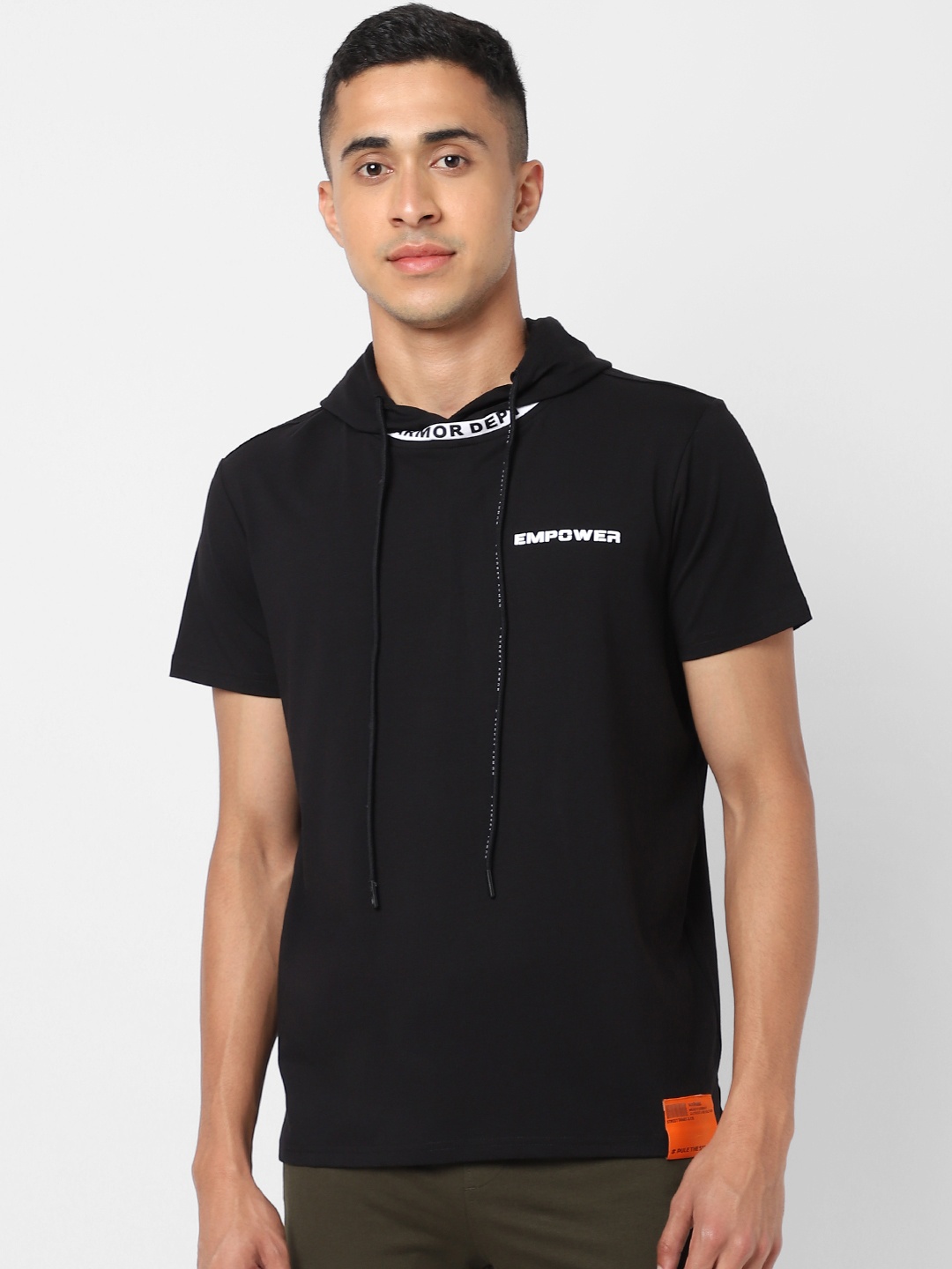 

Street Armor by Pantaloons Men Black Solid Hooded T-shirt