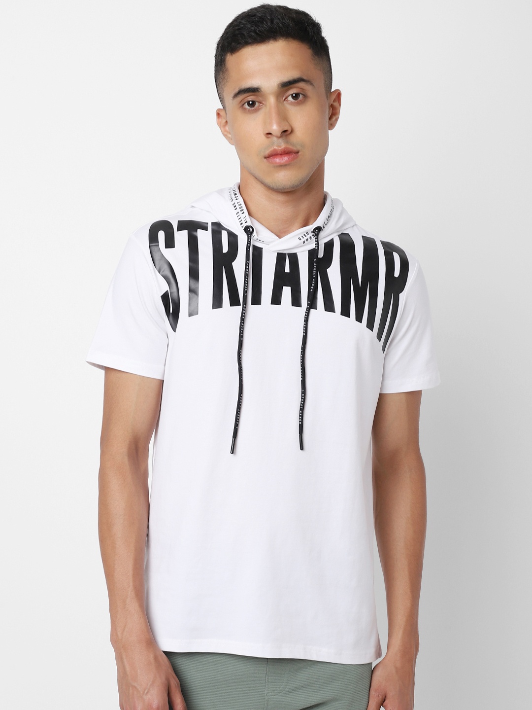 

Street Armor by Pantaloons Men White Typography Printed Hooded T-shirt