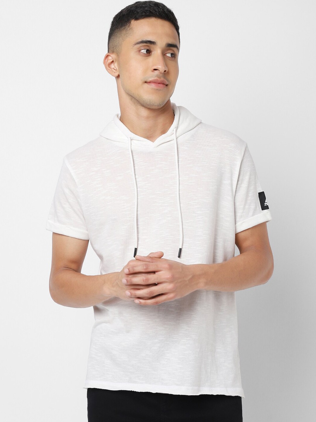 

Street Armor by Pantaloons Men White Colourblocked Raw Edge T-shirt