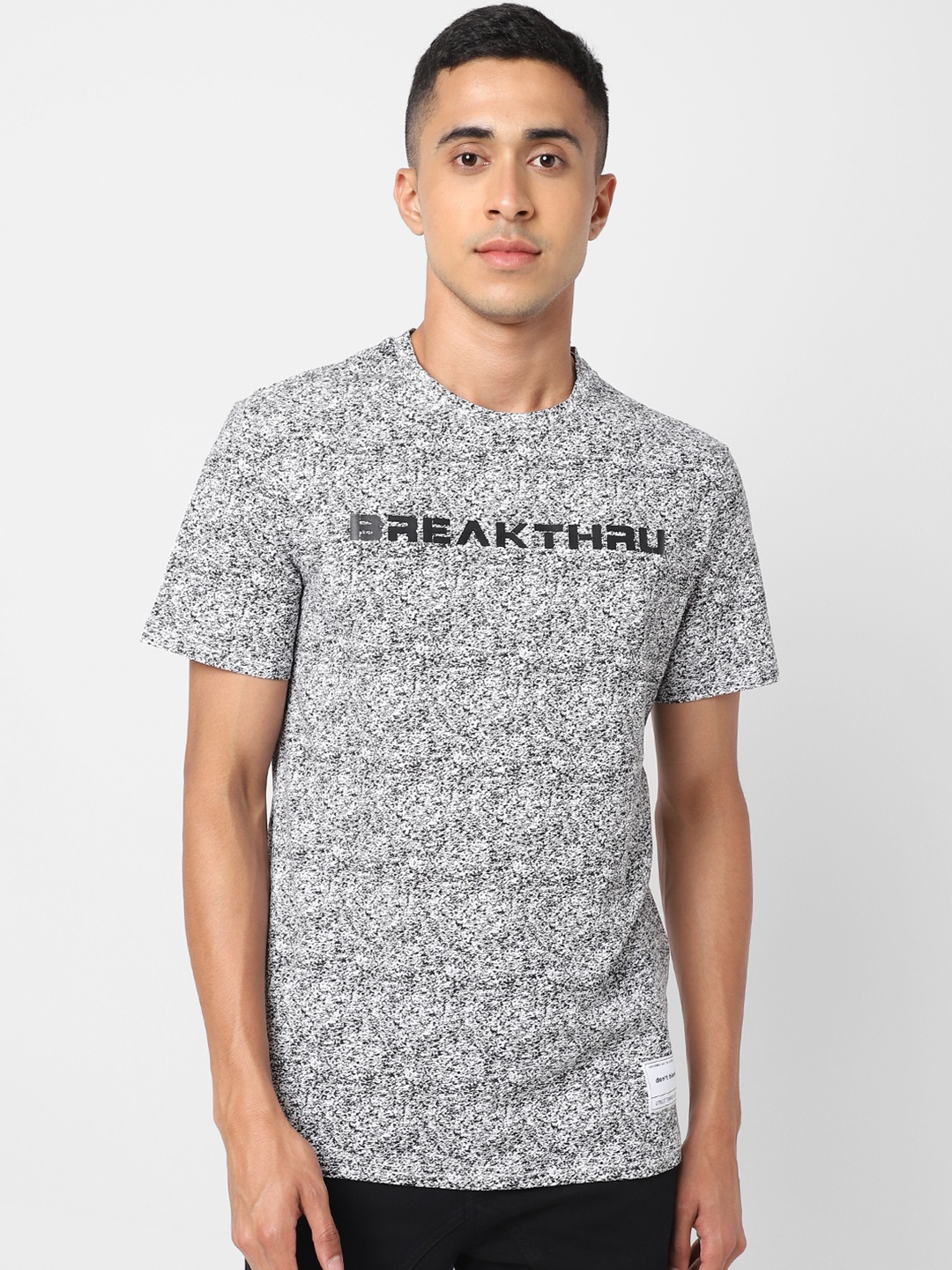

Street Armor by Pantaloons Men Grey Printed T-shirt