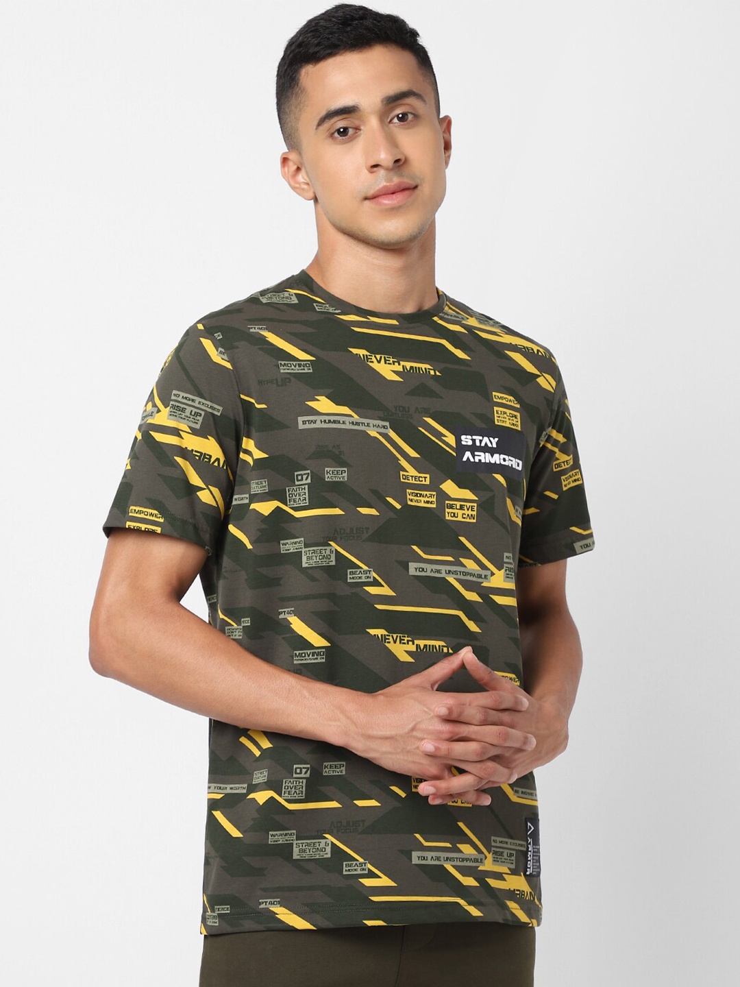 

Street Armor by Pantaloons Men Olive Green & Yellow Camouflage Printed T-shirt