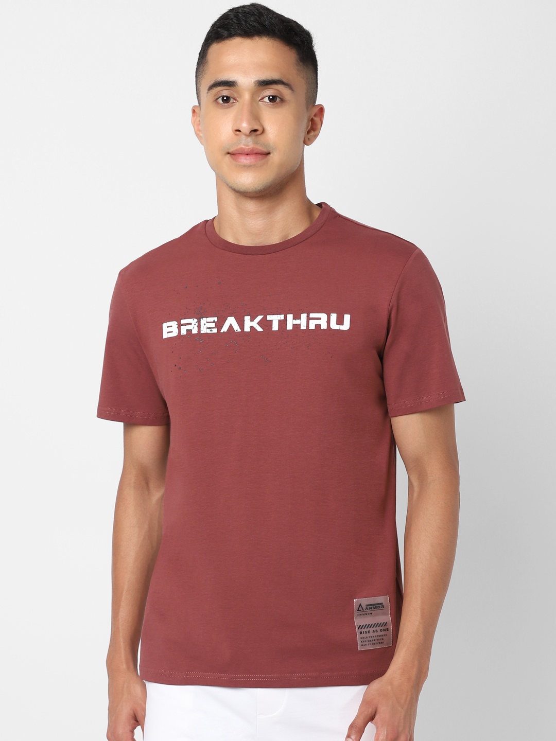 

Street Armor by Pantaloons Men Brown Typography Printed Cotton T-shirt