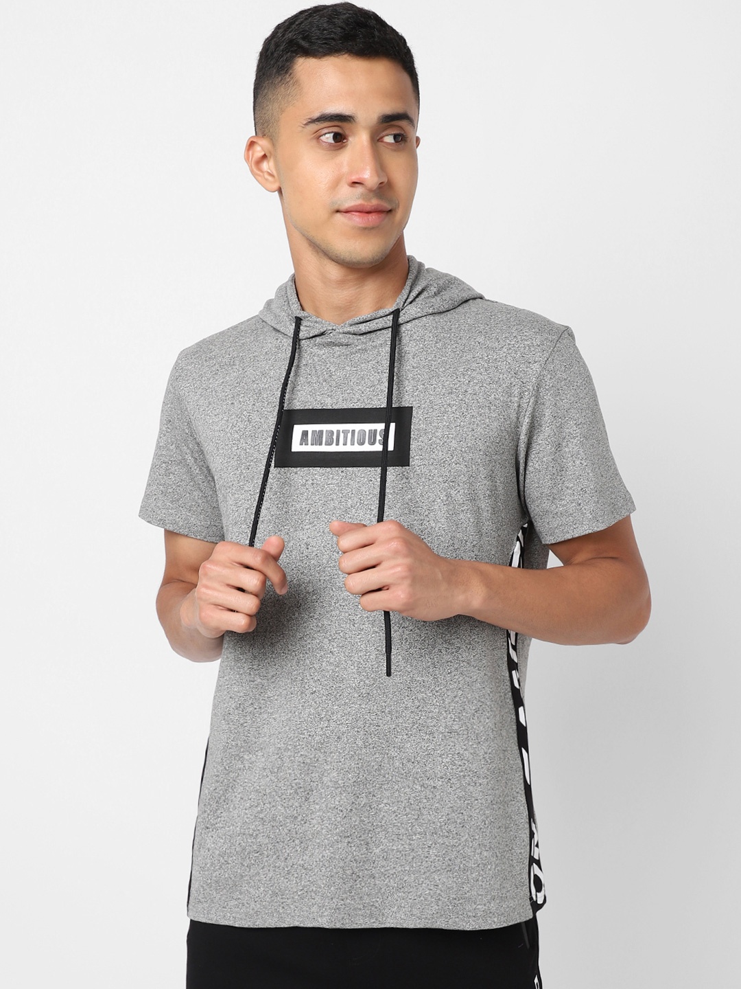 

Street Armor by Pantaloons Men Grey Melange Typography Hood Cotton T-shirt