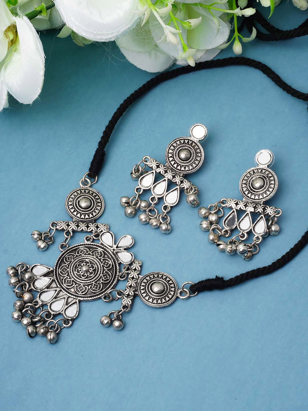 

Urmika Oxidized Silver-Plated Choker Jewellery Set