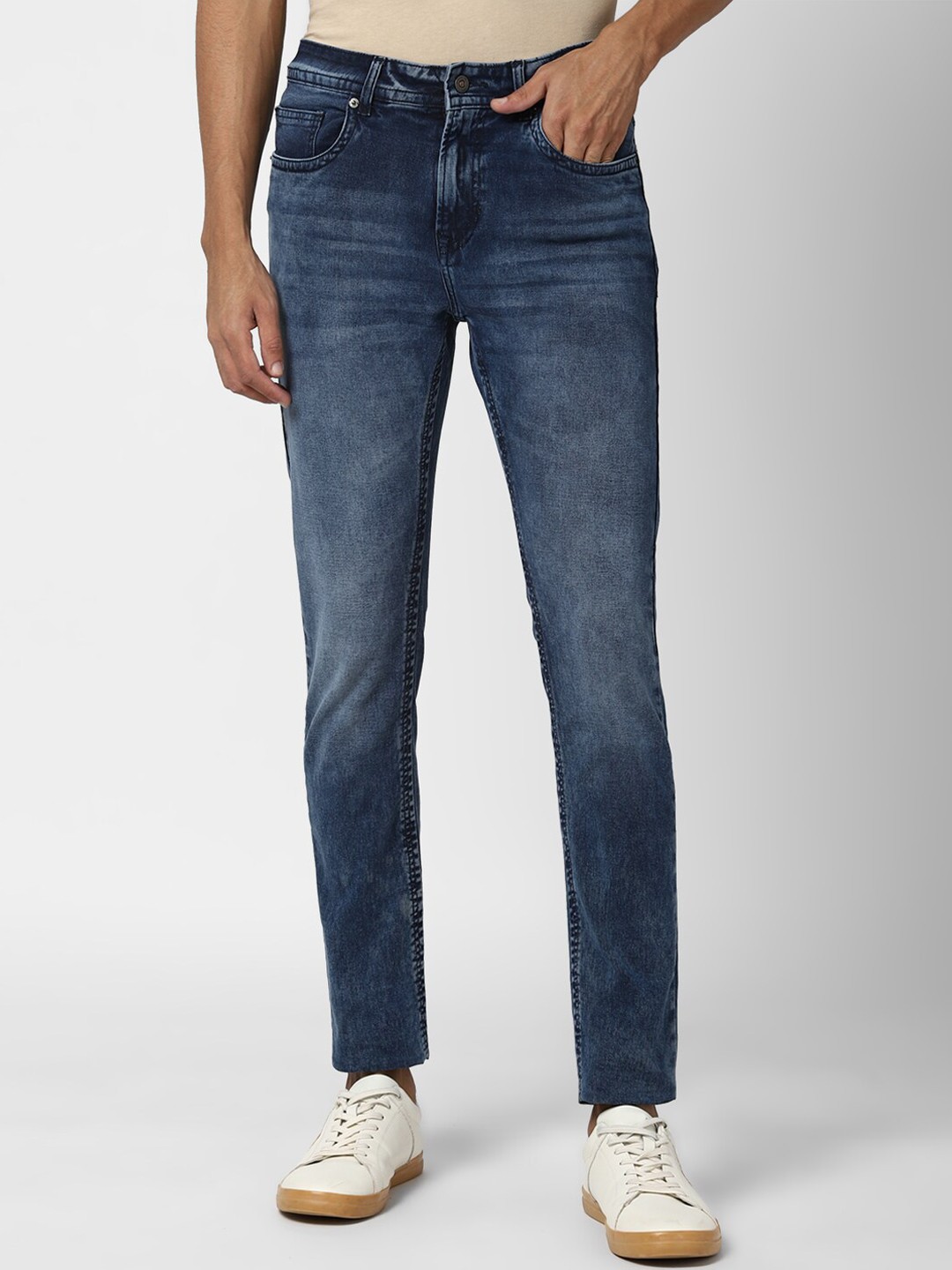 

Peter England Casuals Men Navy Blue Heavy Fade Jeans