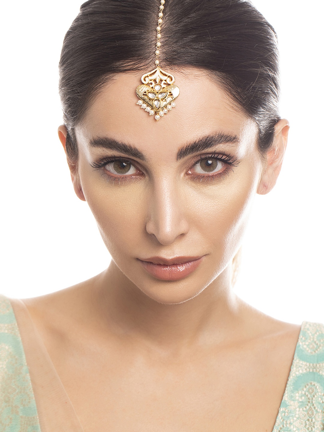 

Rubans Gold-Plated Kundan Studded Handcrafted Maangtika