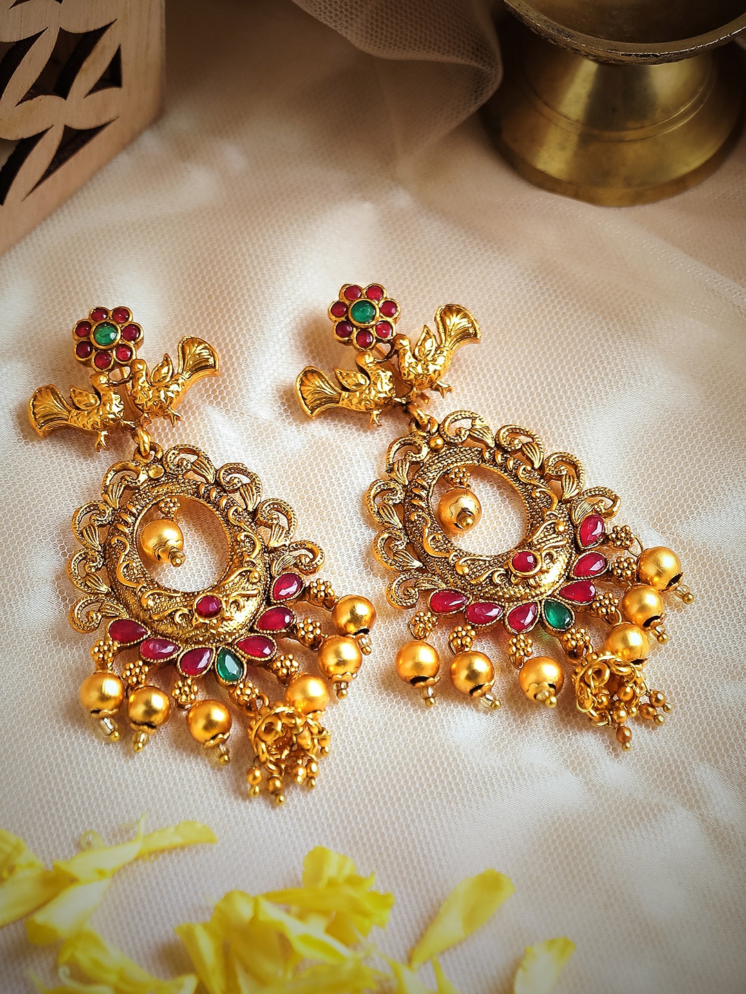 

Rubans Women Gold-Toned & Pink Circular Chandbalis Earrings