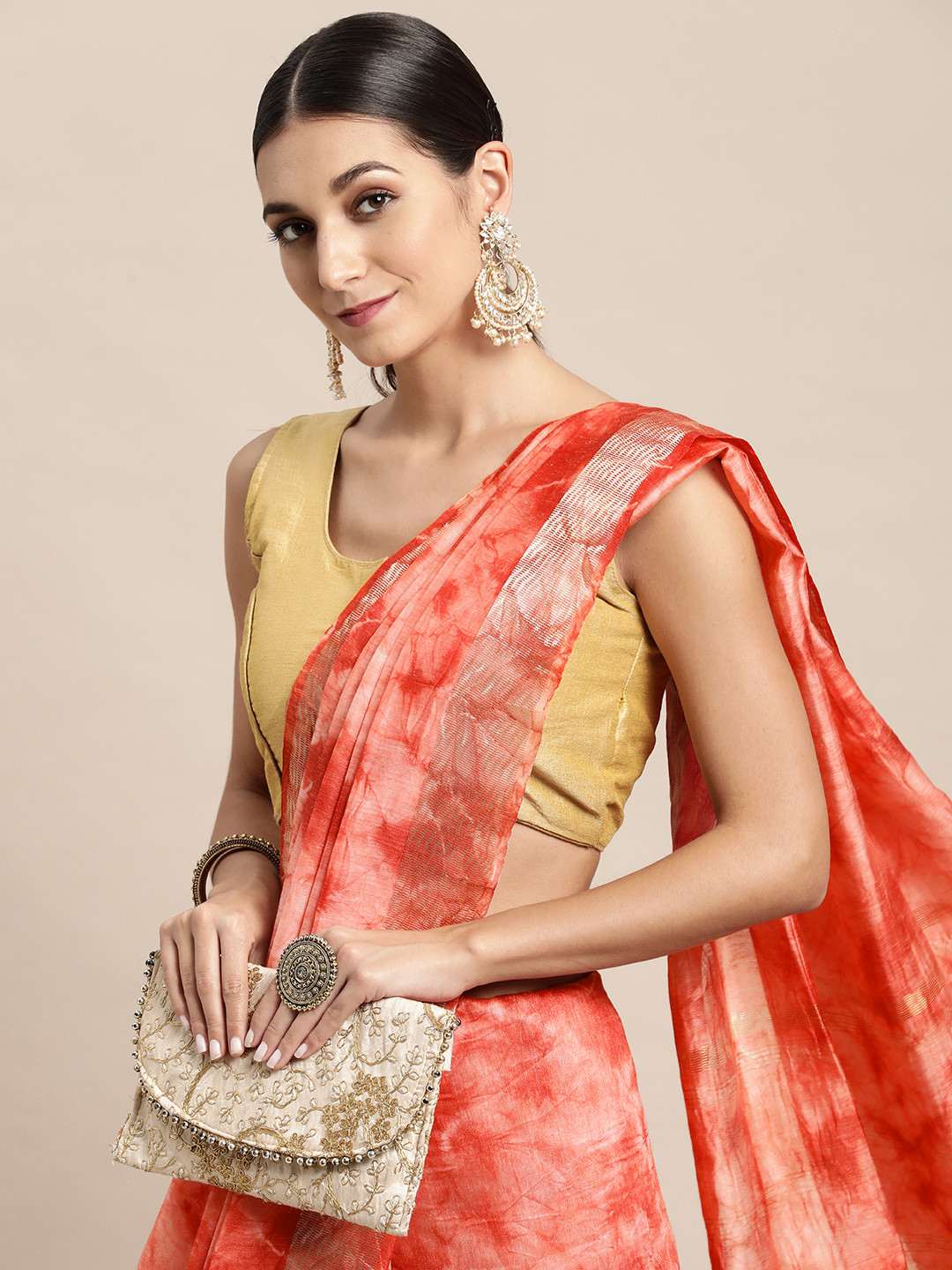 

swatika Peach-Coloured & Red Tie and Dye Pure Silk Bhagalpuri Saree