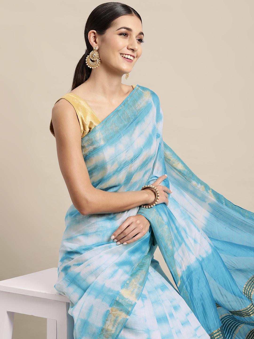 

swatika Blue & White Tie and Dye Pure Silk Bhagalpuri Saree