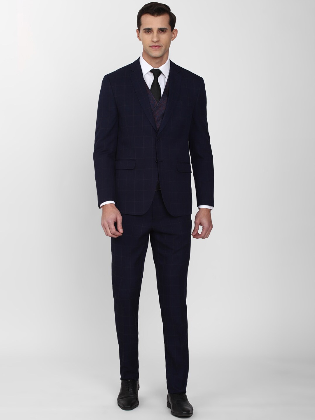 

Van Heusen Men Navy Blue Solid Four Piece Suit