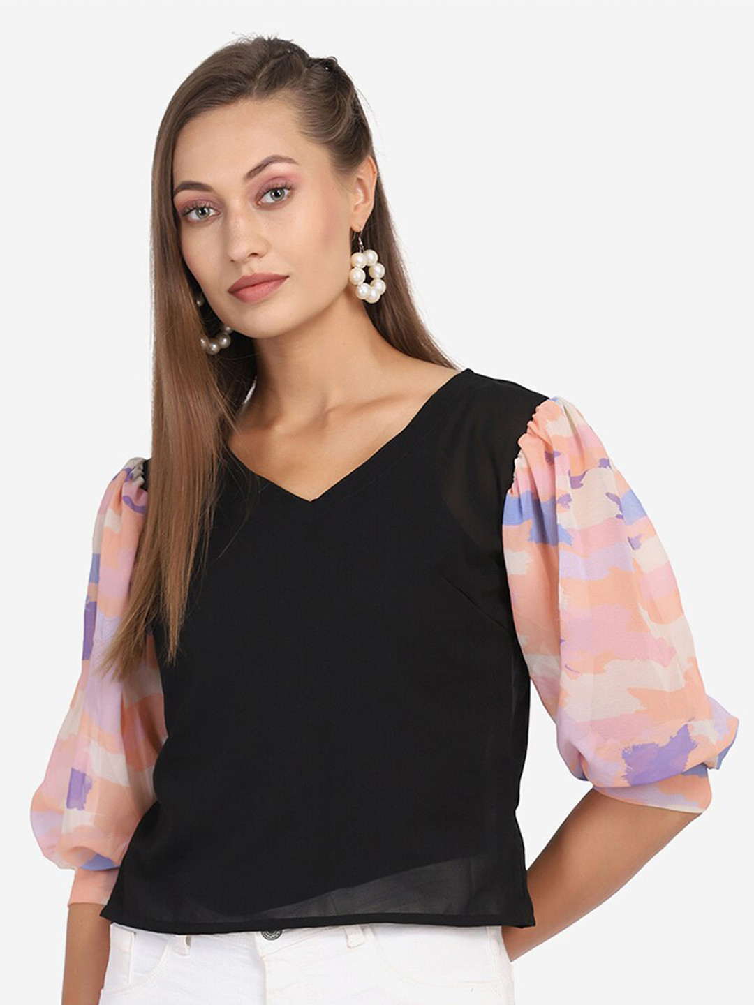 

SAKIA Women Black & Peach-Coloured Top